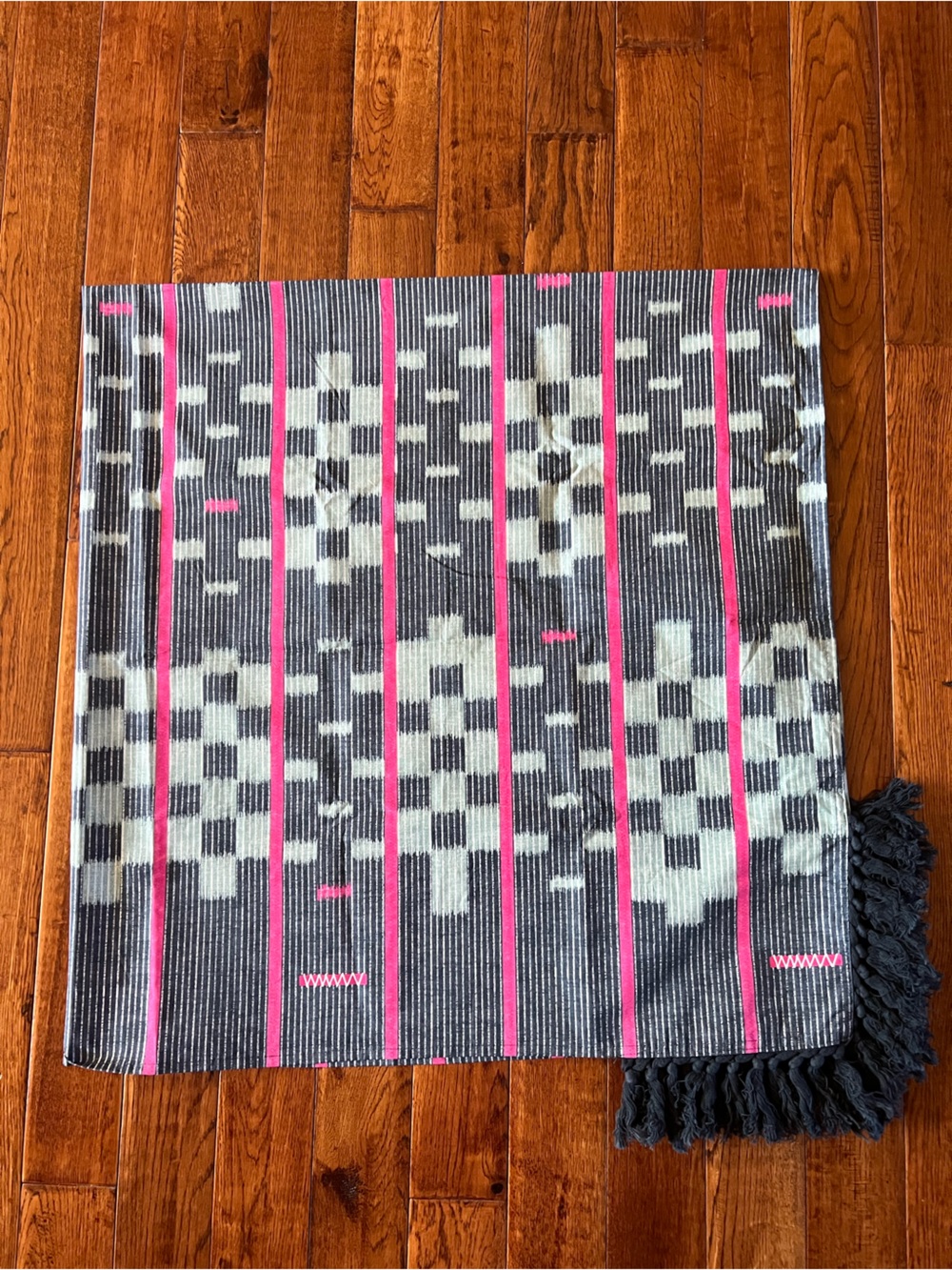 Opalhouse Tablecloth with Tassels Cottagecore Navy Blue Hot Pink 57 x 57 in